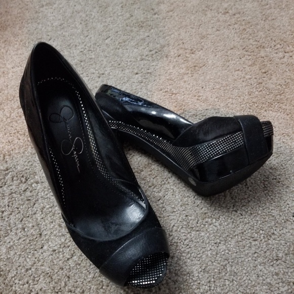 Jessica Simpson pumps size 6 - Picture 2 of 4